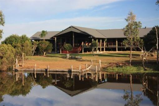 фото отеля Henderson Park Farm Retreat Bondoola