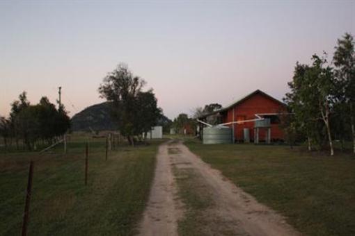 фото отеля Henderson Park Farm Retreat Bondoola