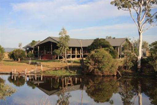 фото отеля Henderson Park Farm Retreat Bondoola