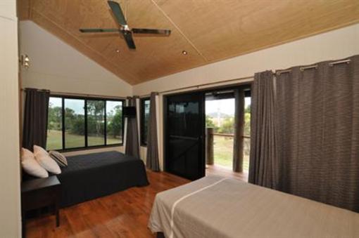 фото отеля Henderson Park Farm Retreat Bondoola