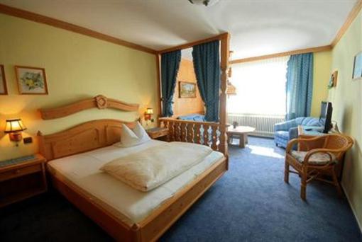 фото отеля Hotel Gondel Altenkunstadt