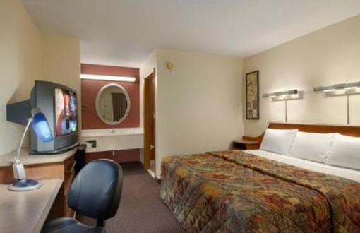 фото отеля Red Roof Inn Clarksville