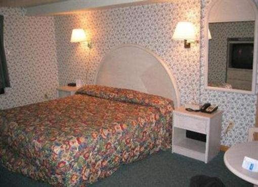 фото отеля Rodeway Inn Lee