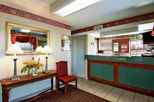 фото отеля Red Roof Inn West Memphis