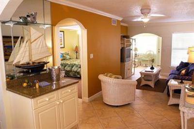 фото отеля Barefoot Beach Resort