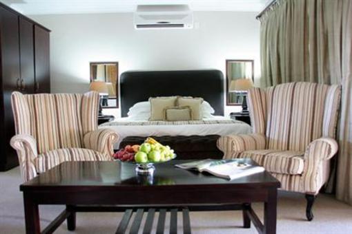 фото отеля Browns Manor