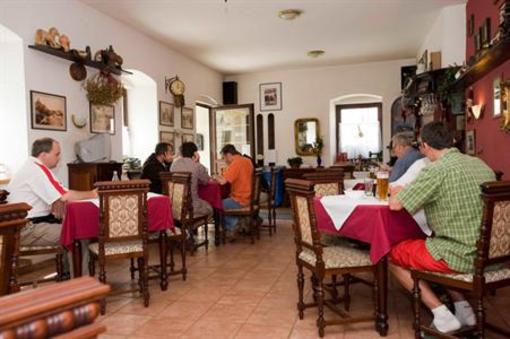 фото отеля Penzion a Restaurace Stara Roudna