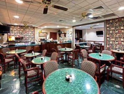 фото отеля Hawthorn Inn & Suites El Paso