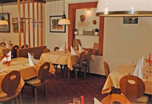 фото отеля Hotel Zum Anker Neumagen-Dhron