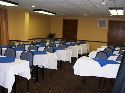 фото отеля Fifth Season Inn & Suites