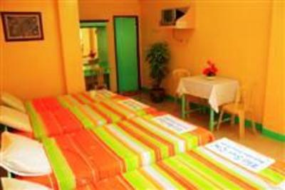 фото отеля White Beach Lodge & Restaurant