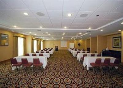 фото отеля Comfort Suites Webster