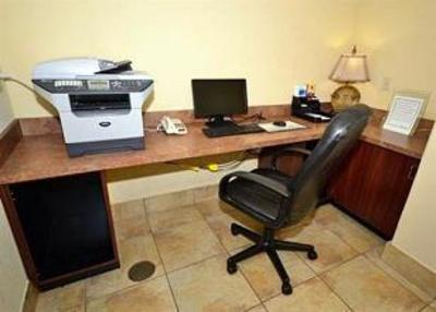 фото отеля Comfort Suites Webster