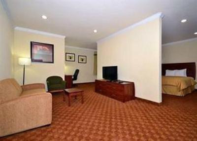 фото отеля Comfort Suites Webster