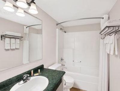 фото отеля Days Inn Kamloops