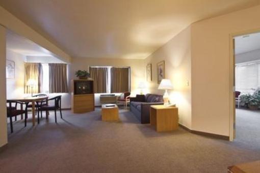 фото отеля Fairbridge Inn Express