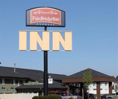 фото отеля Fairbridge Inn Express