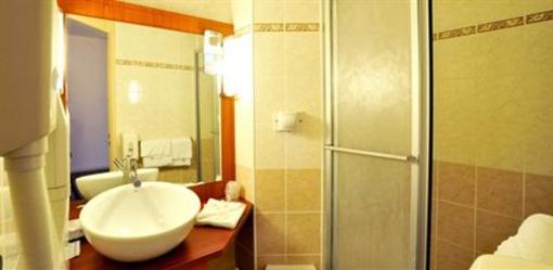 фото отеля Kyriad Hotel Chateauroux