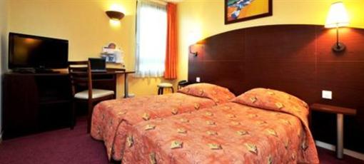 фото отеля Kyriad Hotel Chateauroux