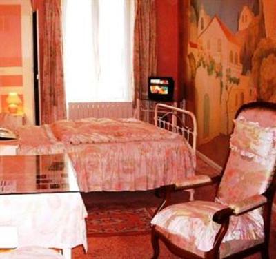 фото отеля Hotel Des XII Apotres & De la Cle des Champs Contrexeville