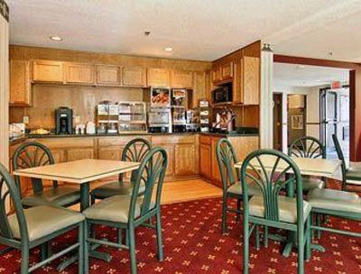 фото отеля Super 8 Motel Dodgeville