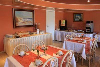 фото отеля Hotel La Pinede Hotel Ajaccio