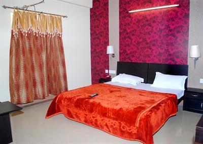 фото отеля Hotel Tara Grand Agra
