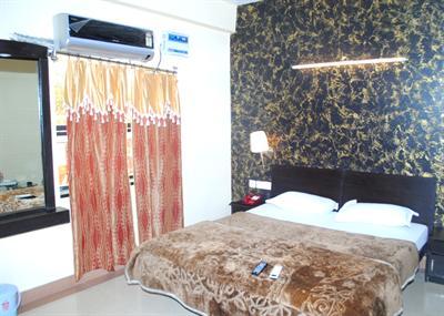 фото отеля Hotel Tara Grand Agra