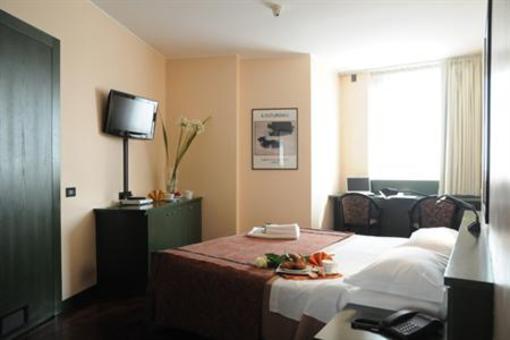 фото отеля Hotel del Riale