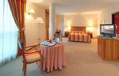 фото отеля Hotel Gentile Da Fabriano