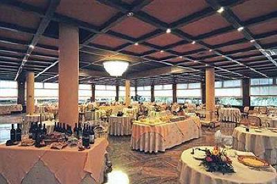 фото отеля Hotel Gentile Da Fabriano
