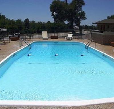 фото отеля Glen Rose Inn & Suites