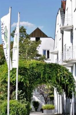 фото отеля Hotel Am Park Garching bei Munchen