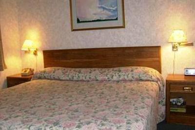 фото отеля Guilford Suites Hotel