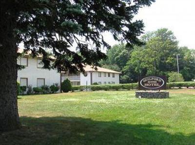 фото отеля Guilford Suites Hotel