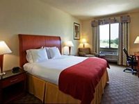 Holiday Inn Express Hotel & Suites Fairfield-North