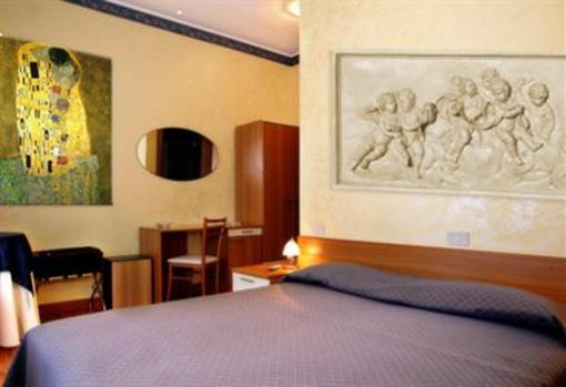 фото отеля Albergo Dei Leoni