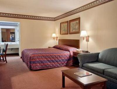 фото отеля Ramada South Fredericksburg