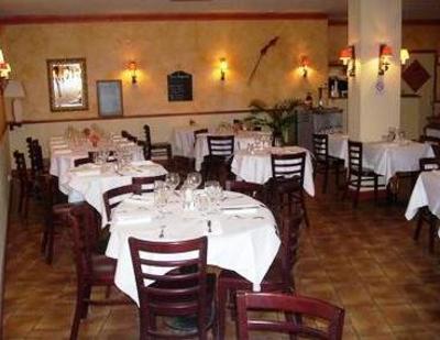 фото отеля P'Tit Dej Hotel Azay-le-Rideau