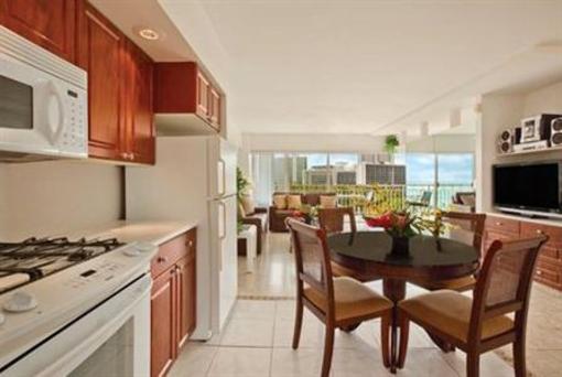 фото отеля Waikiki Shore
