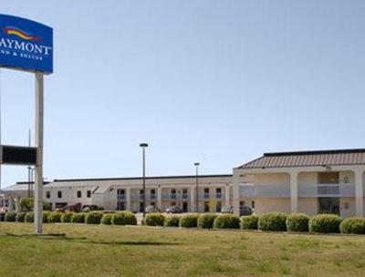 фото отеля Baymont Inn & Suites Hays
