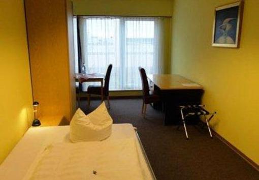 фото отеля Hotel Arheilger Hof Darmstadt