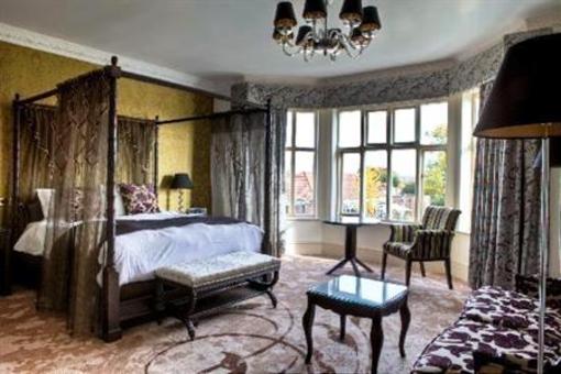 фото отеля Pontlands Park Hotel Chelmsford