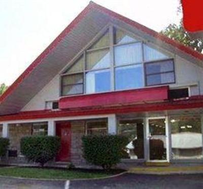 фото отеля Econo Lodge Belle Aire Hotel