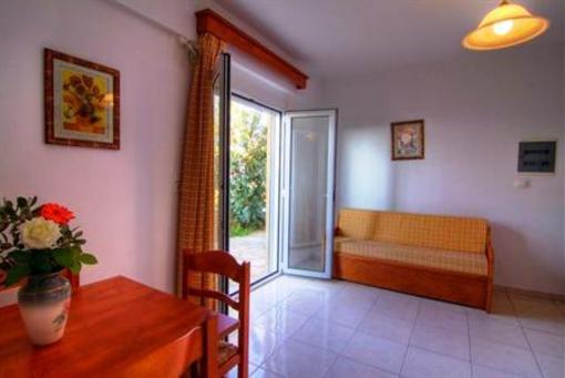 фото отеля Sunrise Apartments Sfakaki