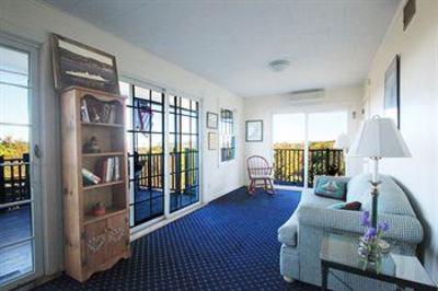 фото отеля Wonder View Inn & Suites