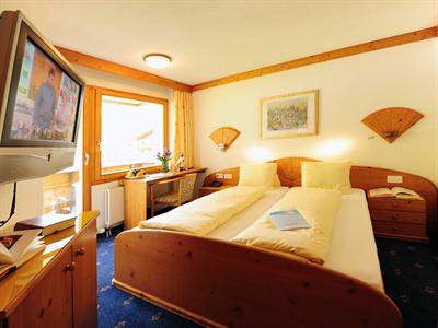 фото отеля Hotel Bundnerhof Country Wellness Samnaun