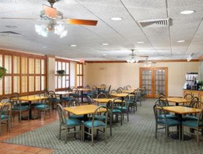 фото отеля Days Inn Seguin