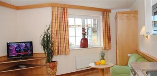 фото отеля Garni Sonnenhof Apparthotel Mayrhofen