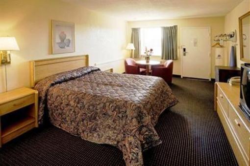 фото отеля Americas Best Value Inn South Hill